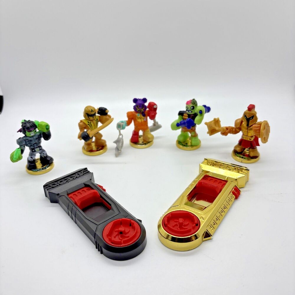 Akedo S1 Ultimate Arcade Warriors 5/9 Figures 2 Controllers Moose Ultra Rare